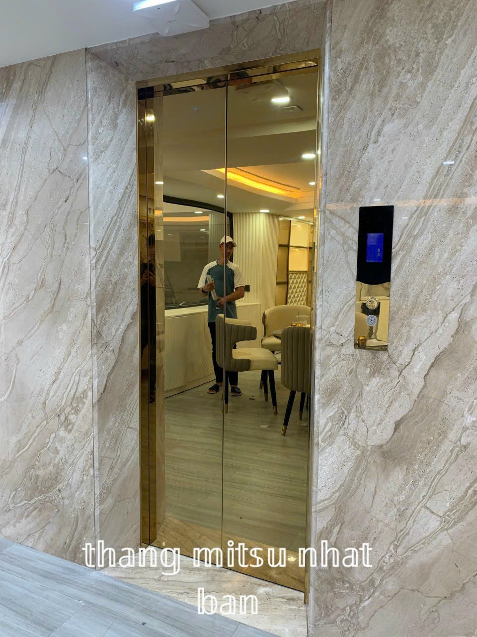 Thang máy Fuji Nhật Bản